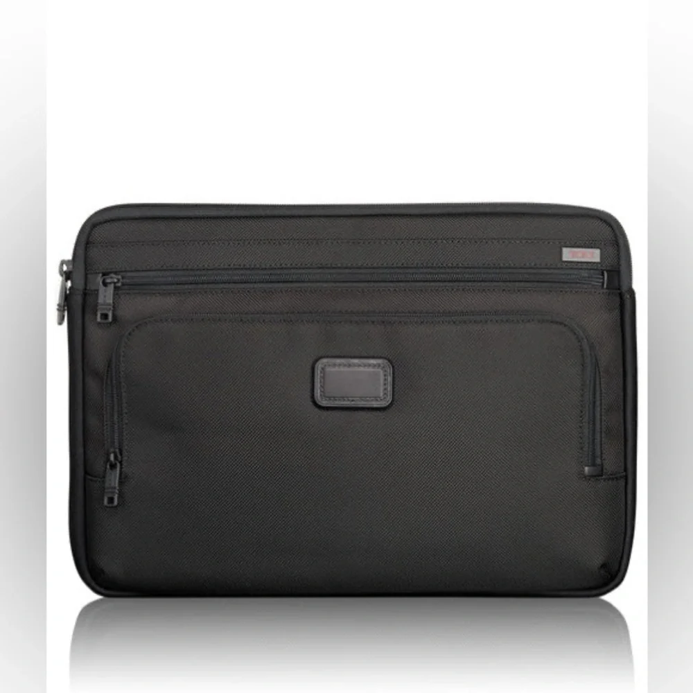 Tumi carrying case